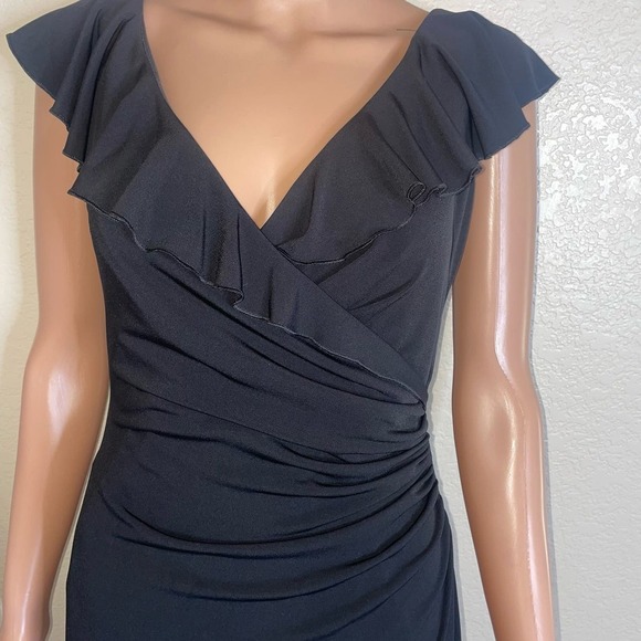 White House | Black Market Ruffled V Neck Dress Sz 4 knee length stretch LBD - Picture 5 of 9